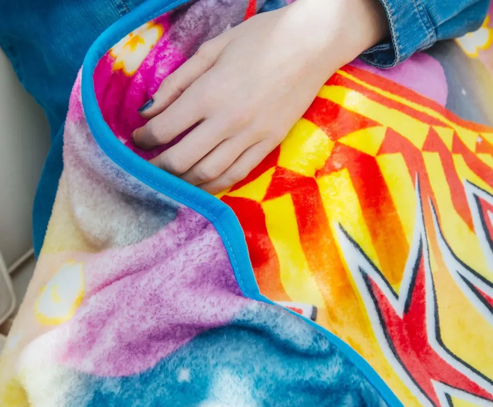 Killer Klowns From Outer Space Characters Raschel Throw Blanket | 45 x 60 Inches