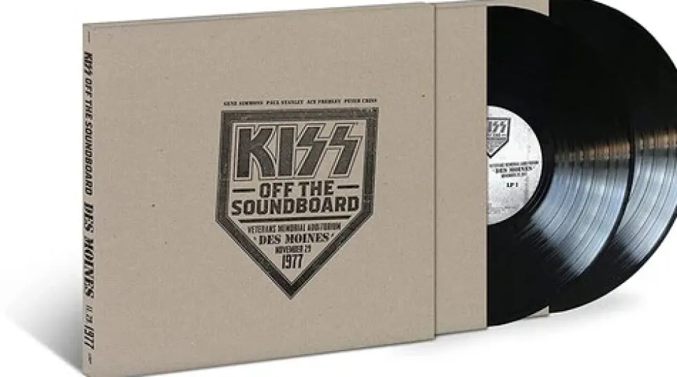 KISS Off The Soundboard: Live In Des Moines 1977 (Vinyl) - Kiss