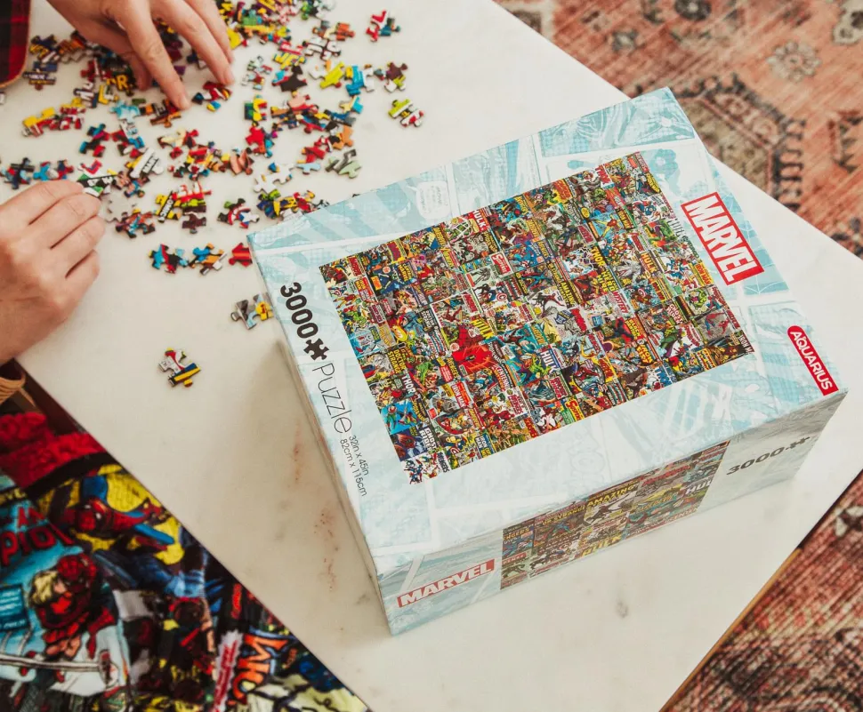 Marvel Comics Covers Superheroes 3000-Piece Jigsaw Puzzle